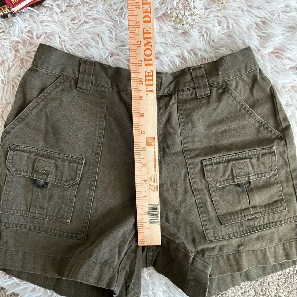 Chazzz‎ 90s Y2K Vintage Olive Army Green Utility Cargo Shorts Sz 7 Outdoor